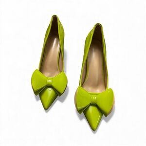 Size 7.5 Women’s Chartreuse/bright lime green  bow-Heels pointed statement pumps